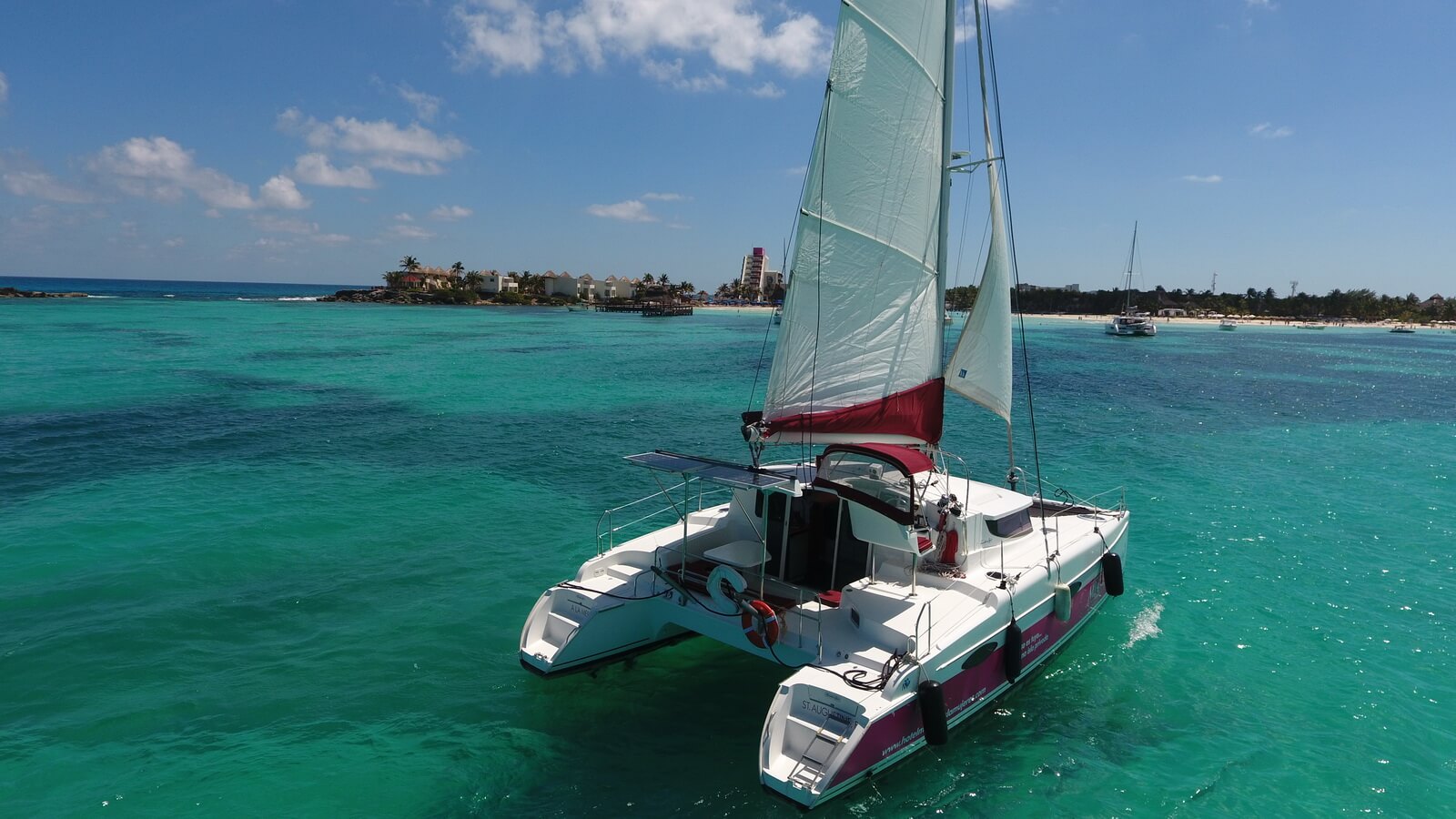 37 Ft Fountain Catamaran